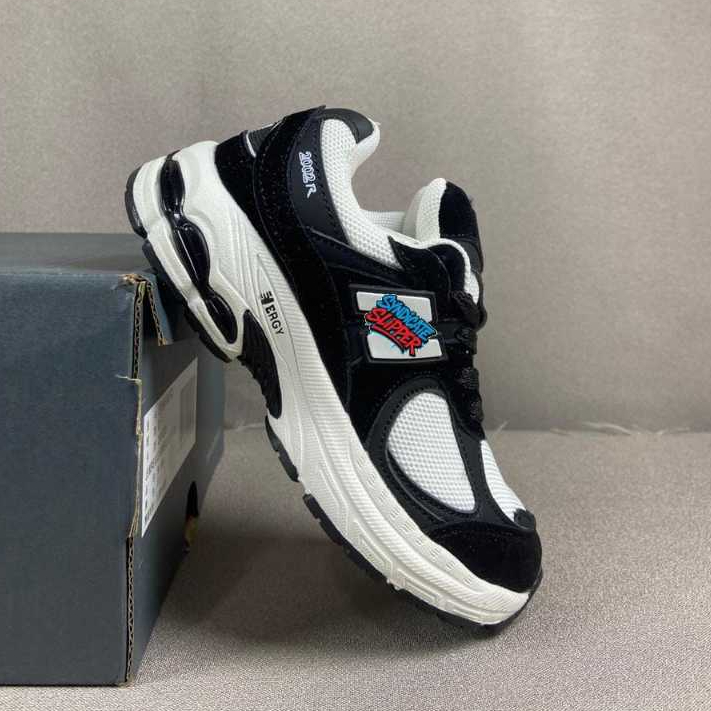 Sepatu Anak-Anak 2002R Kids - High Quality Bisa COD Ukuran 30-35 BNIB