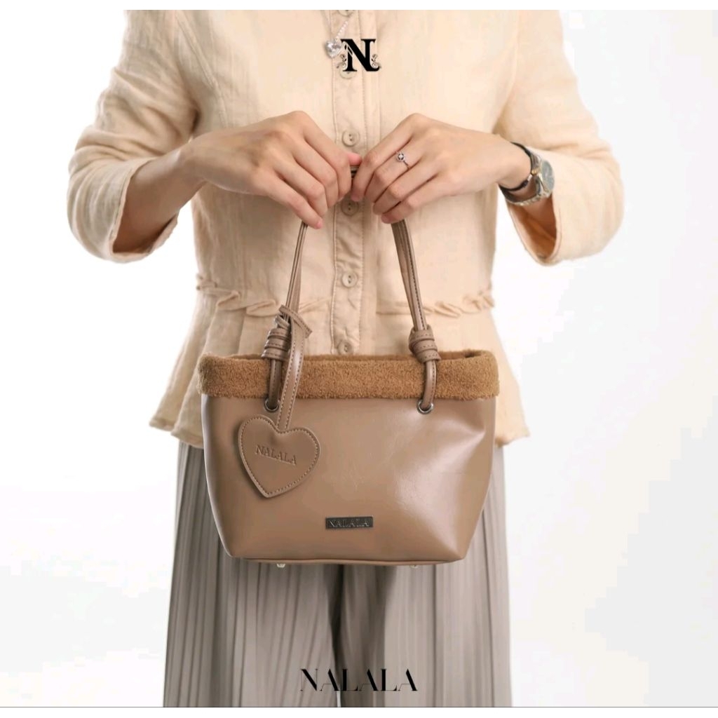 NALALA>Wooly Bag By Nalala Tas Slempang Wanita Tas Mewah Simpel Elegant