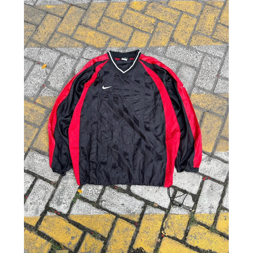 00s vneck nike right swoosh