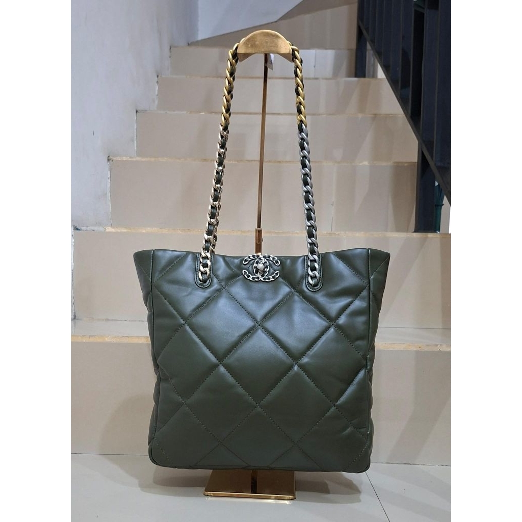 SALE Chanel 19 tote olive