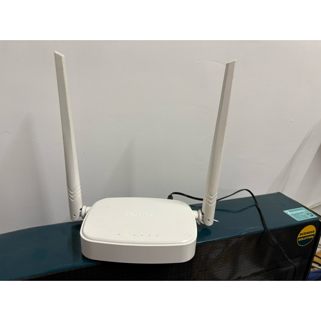 ROUTER TENDA N300