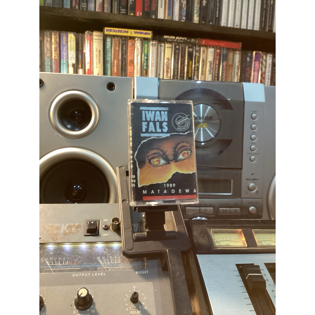 kaset pita iwan fals mata dewa