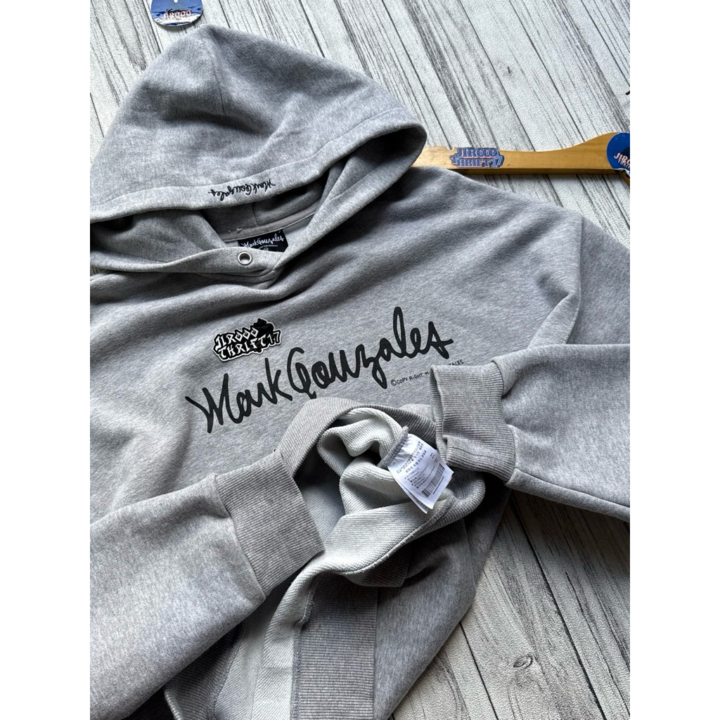 HOODIE MARK GONZALWS