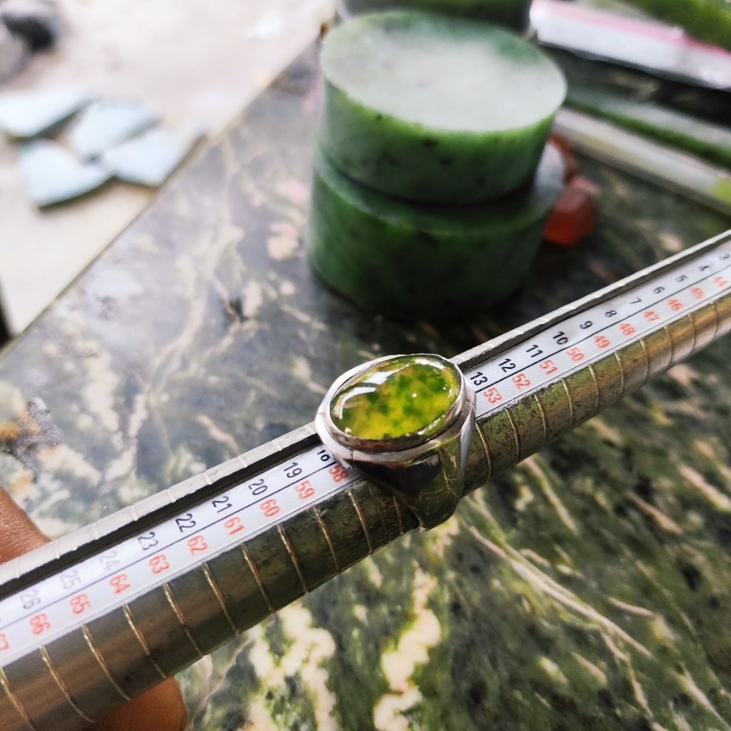 batu cincin idocrase lumut aceh