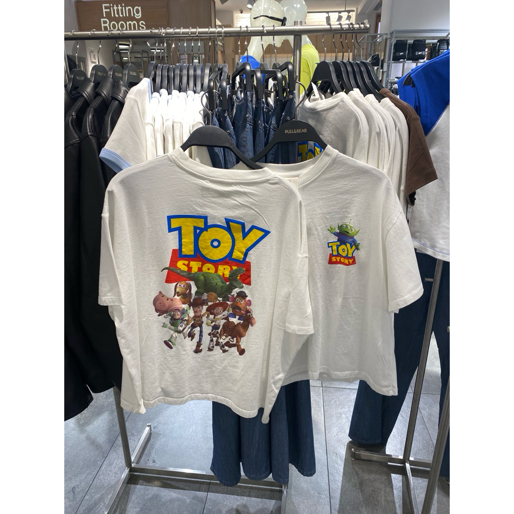 Jastip Pull&Bear Kaos Toystory