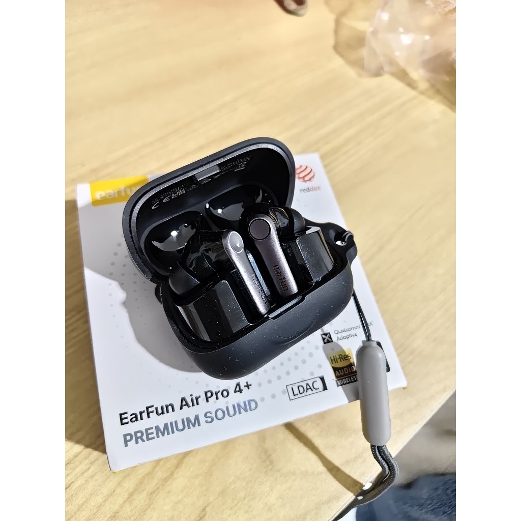 Earfun Air Pro 4 Plus like new