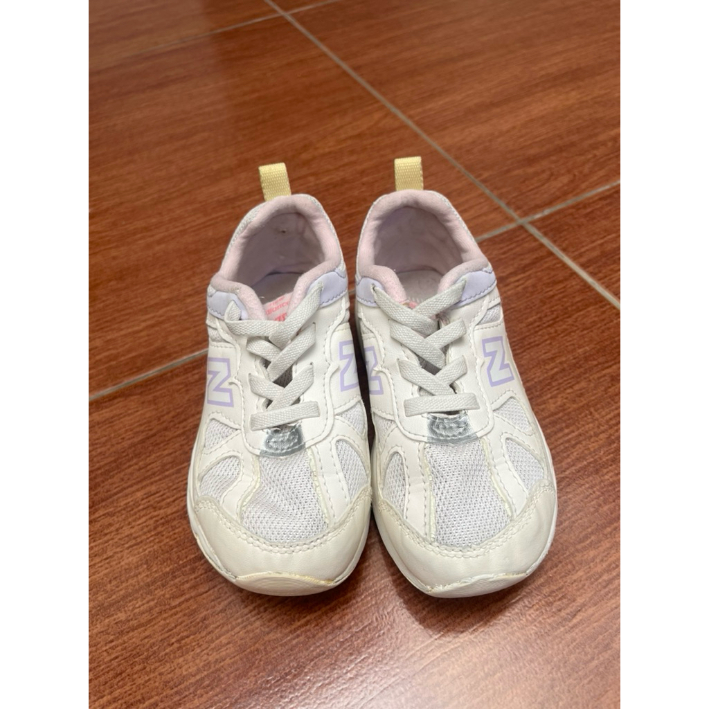 PRELOVED NB 878 kids