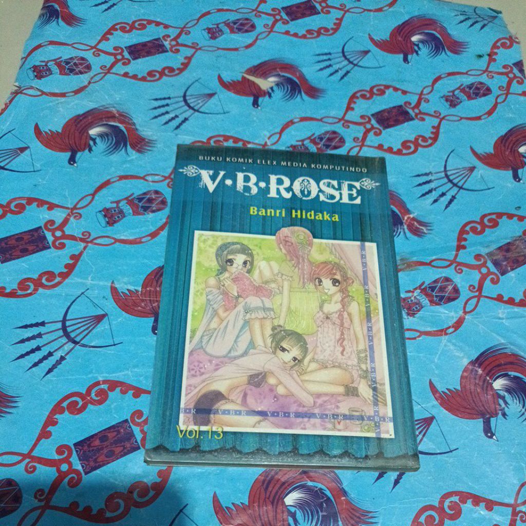 Komik VB ROSE VOLUME 13