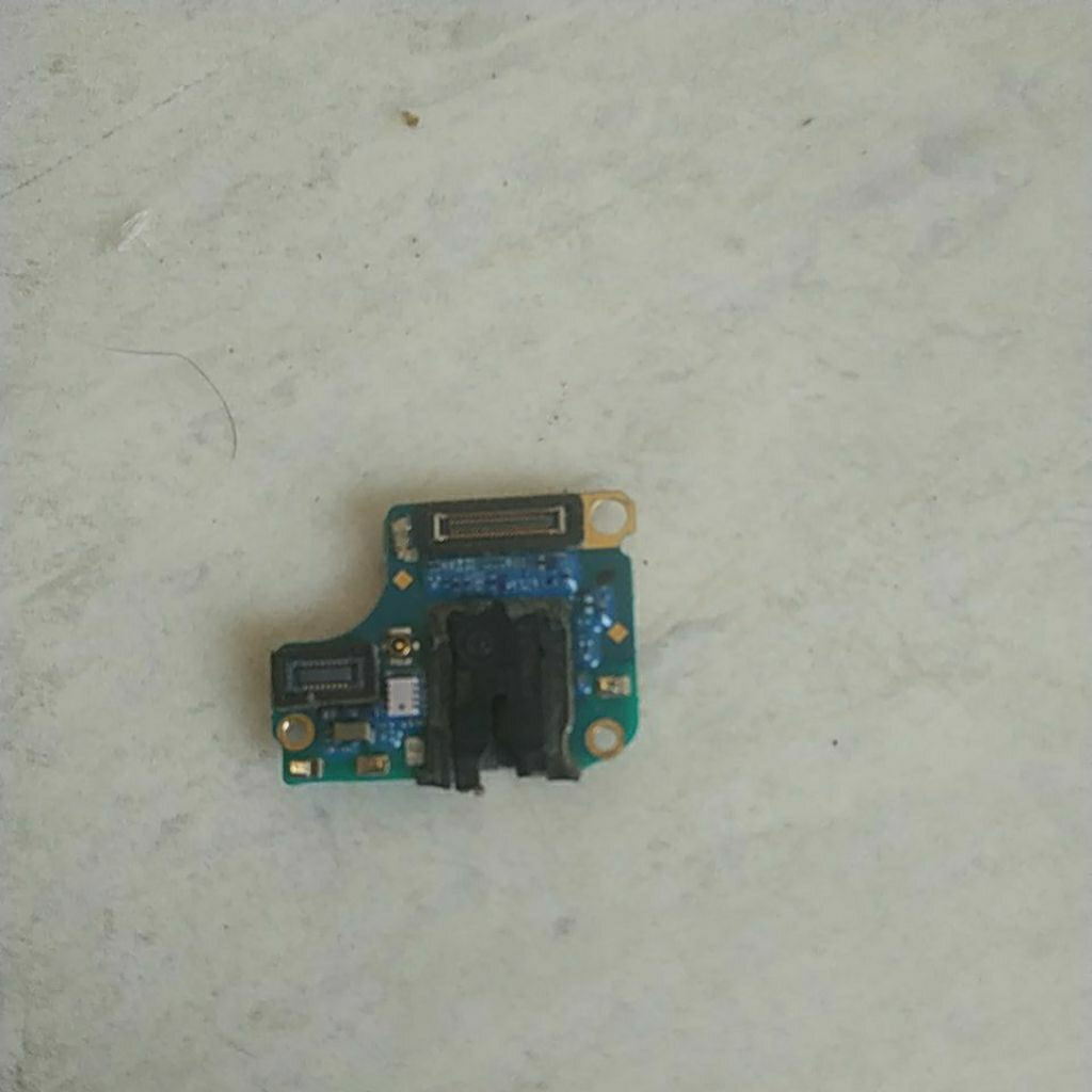 board antena bekas oppo f1s