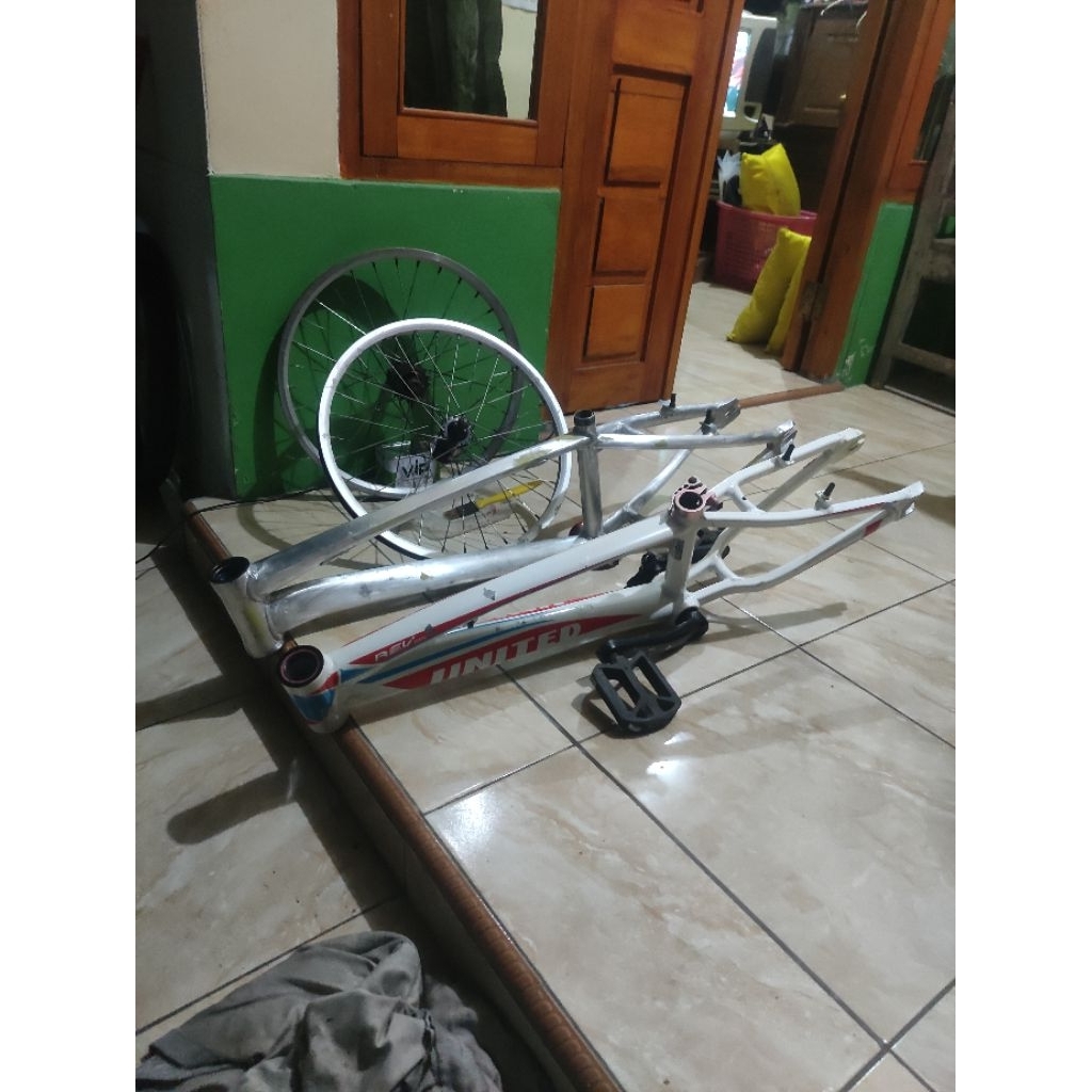 FRAME UNITED JUMPER REV
