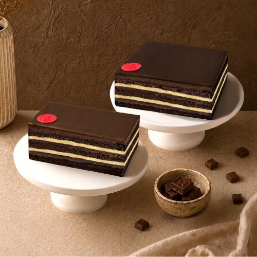 London Layer Cake | Viral Cake Dark chocolate with salted caramel