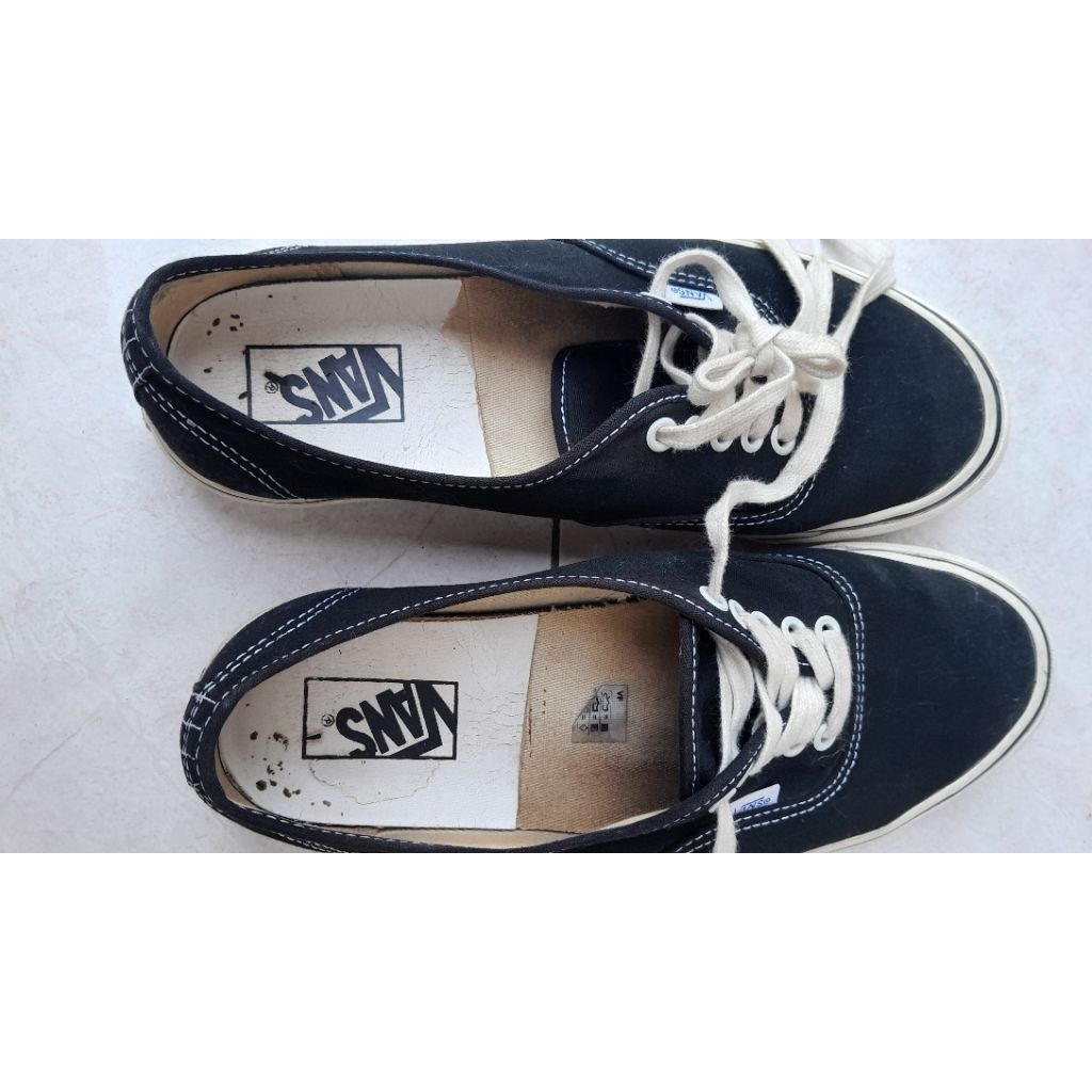 second branded vans shoes