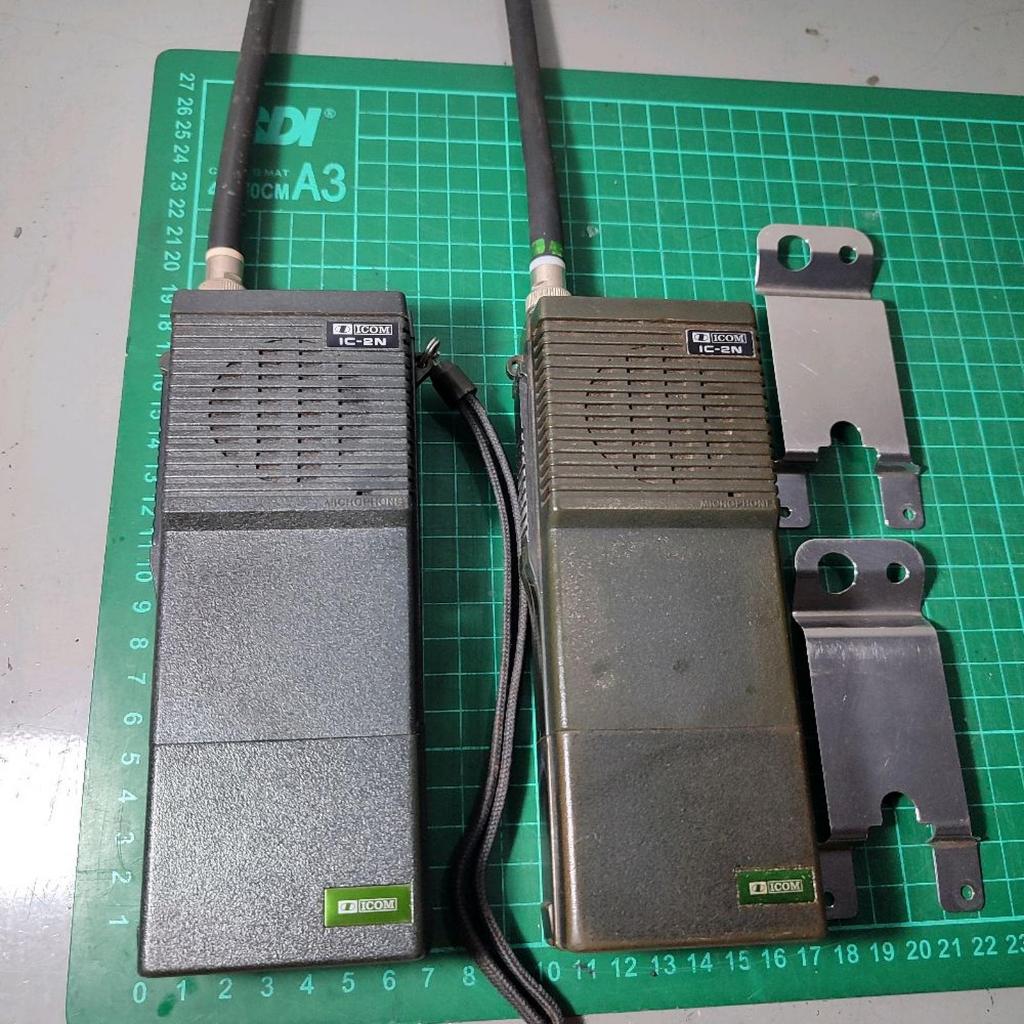 HT ICOM IC-2N legendaris made in Japan. Second. Nyala. Harga per unit.