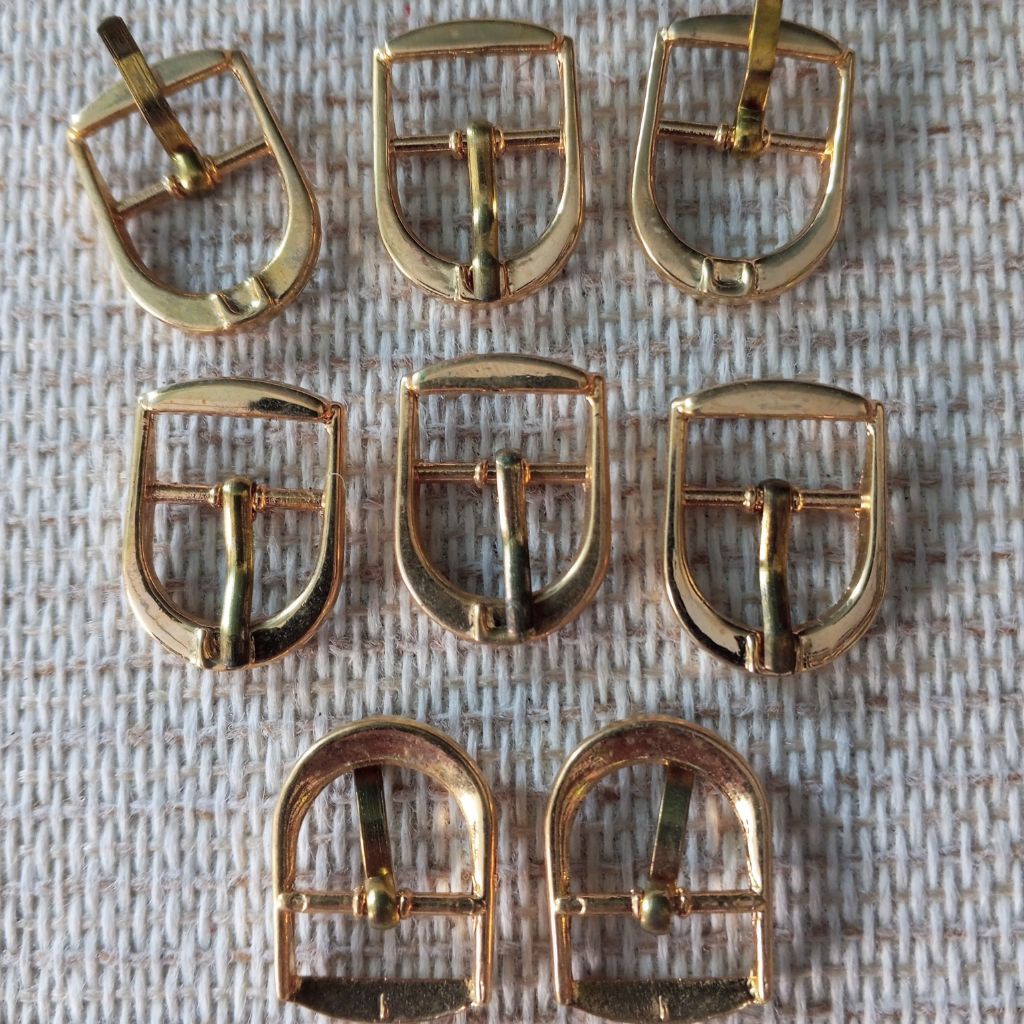 Ring gesper tusuk gold