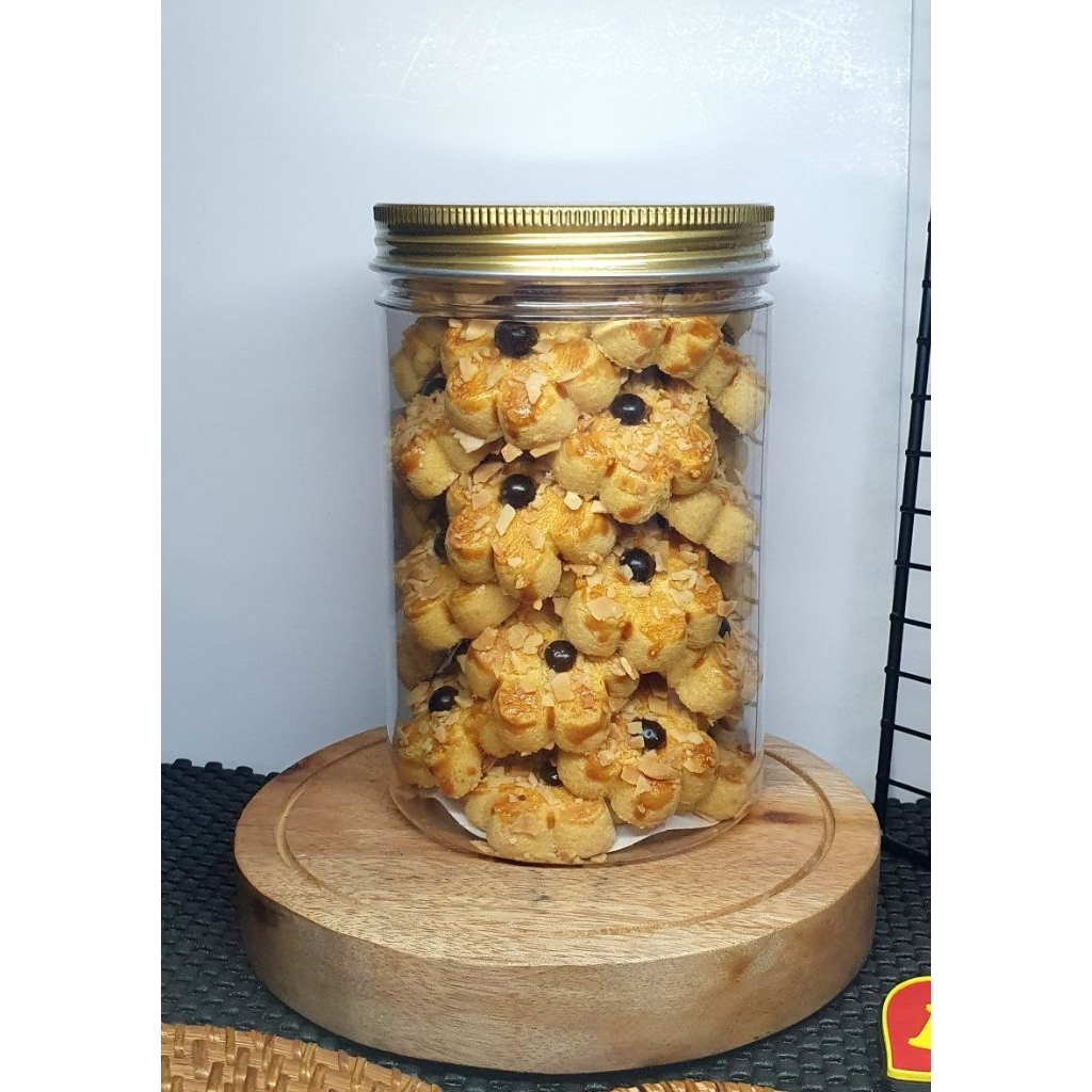 Chipmond Kue Kering Merry Cookies - Multi Prima Rasa Toples Tabung 700ml