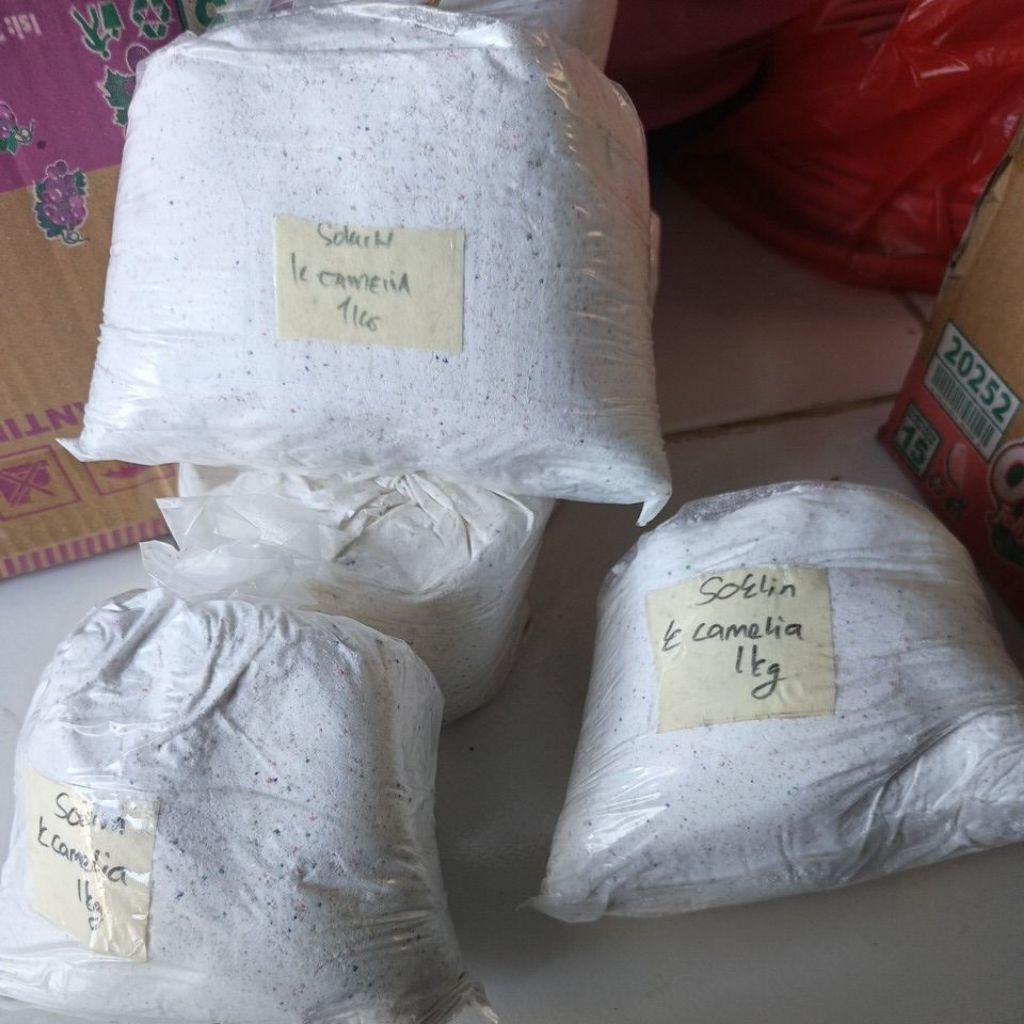 detergen soklin softergent kemasan repack 1 kg