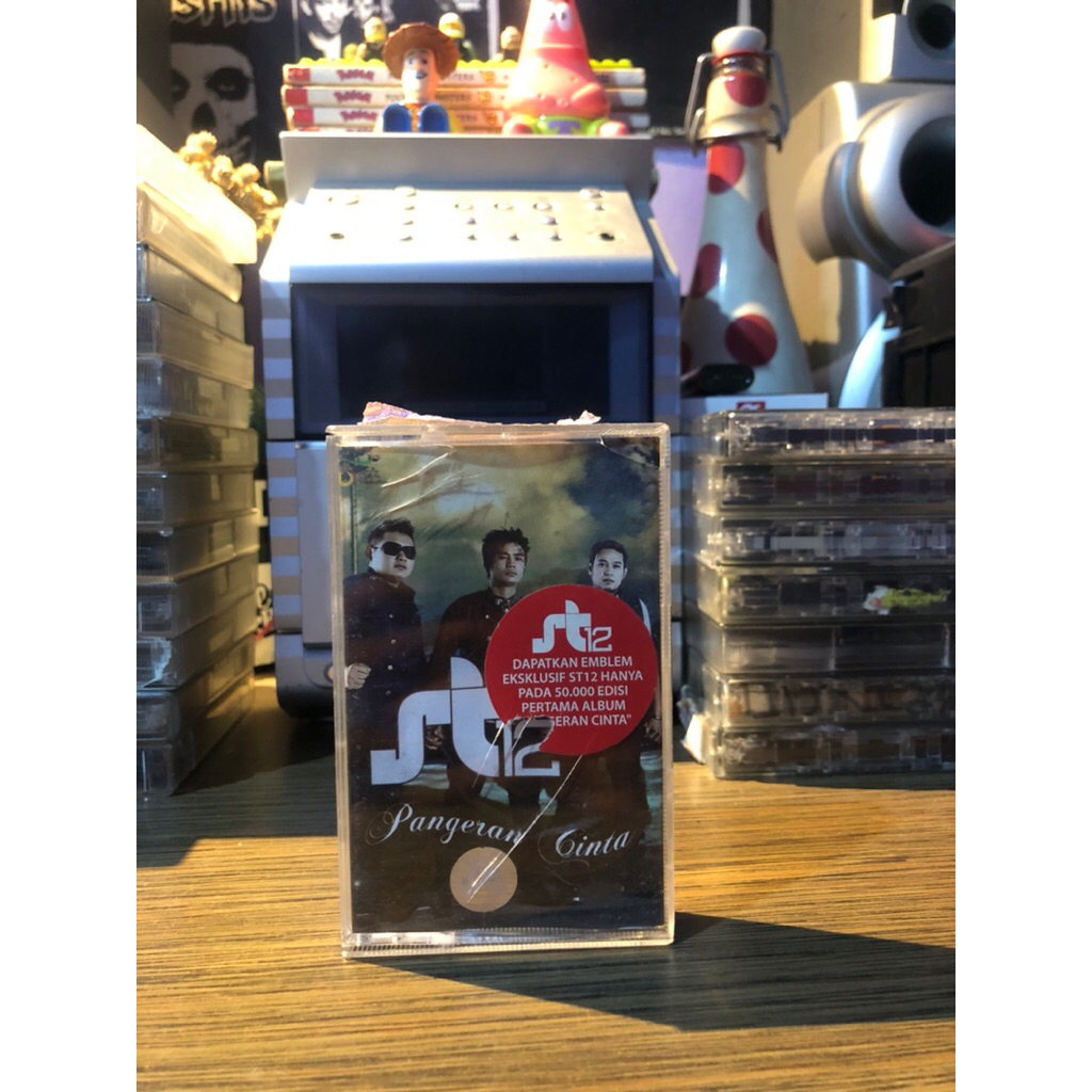 kaset pita st12
