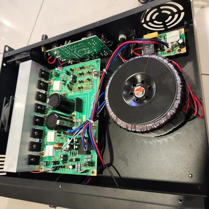 Power Amplifier Firstclass FC A2200 / FIRSTCLASS FCA2200 / FCA 2200