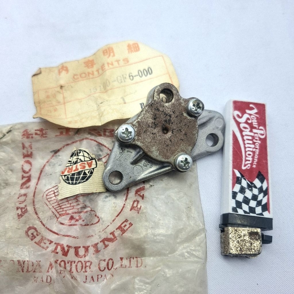 pompa oli HONDA WIN 100 NOS Original 15100-GF6-000