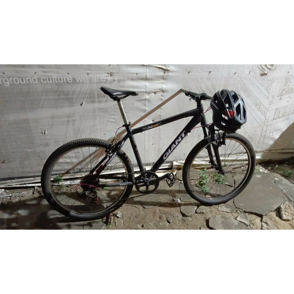 SEPEDA GIANT