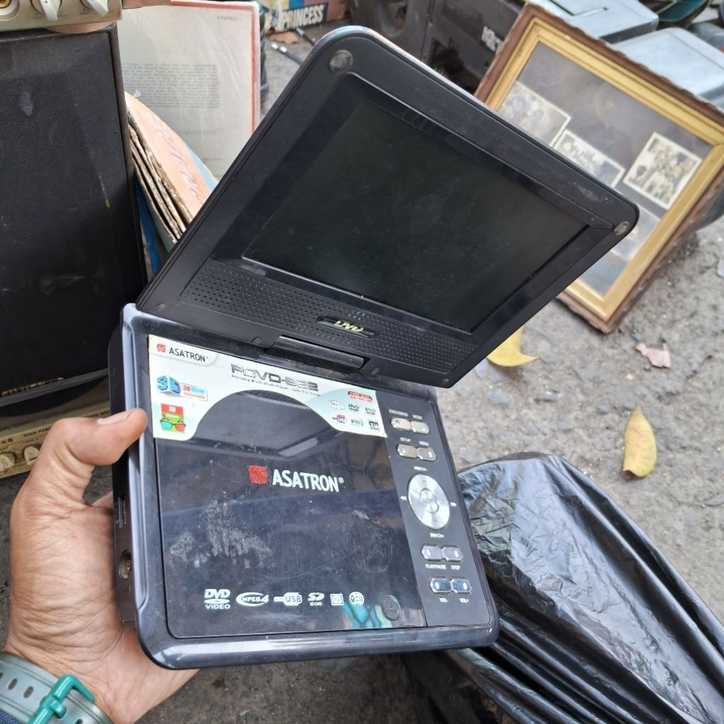 dvd portable asatron