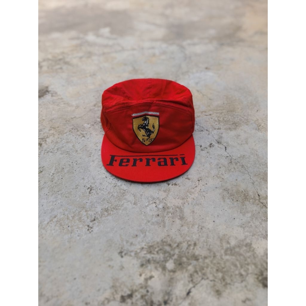 VTG Ferrari hat 57cm