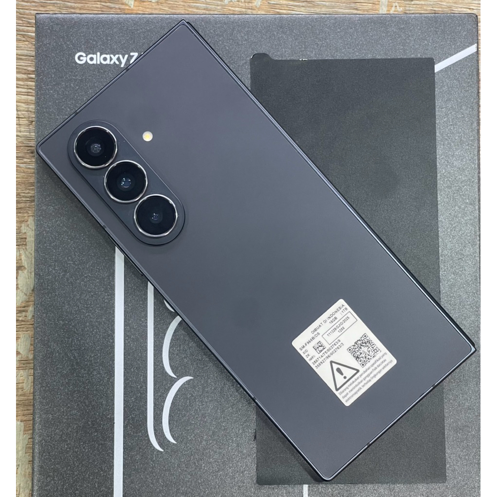 Hp Second SAMSUNG Z Fold7 12GB/1TB Fullset Garansi