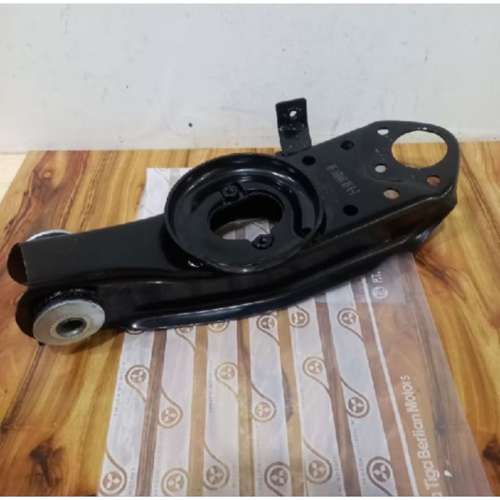 LOW ARM RH L300 DIESEL SAYAP BAWAH KANAN L300 DIESEL
