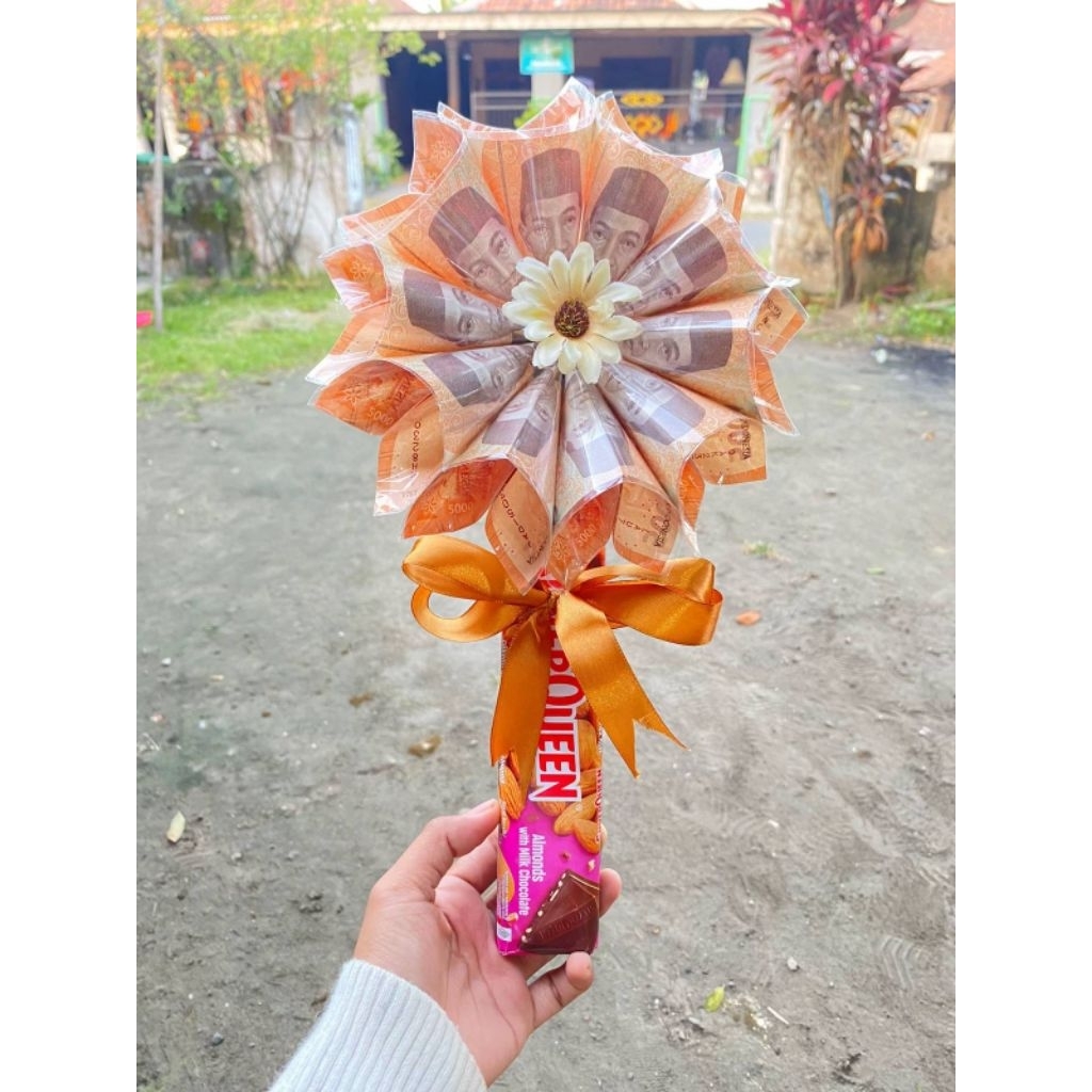 Buket kincir uang, buket uang 5000 10 lembar, coklat silverqueen
