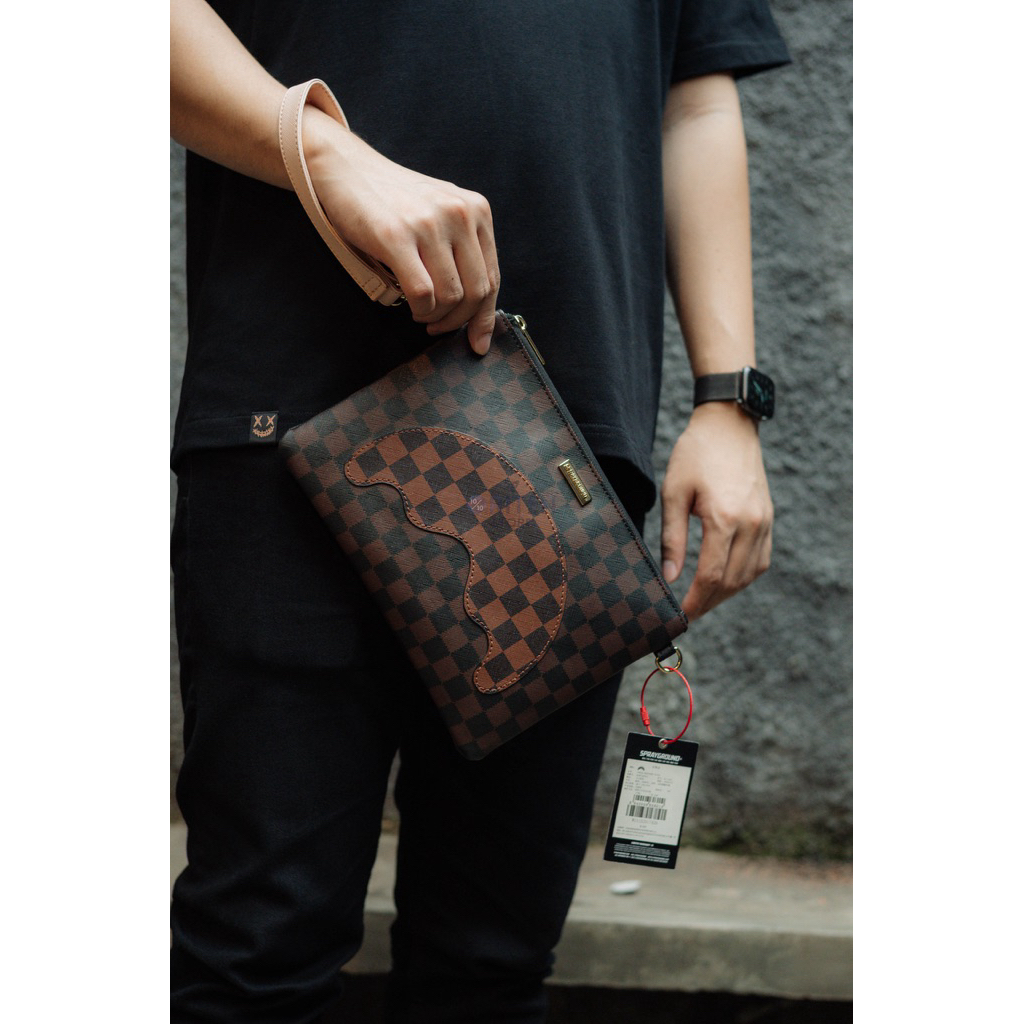Sprayground Boujee Strap Clutch Bag Brown Original / Tas Clutch Sprayground Authentic