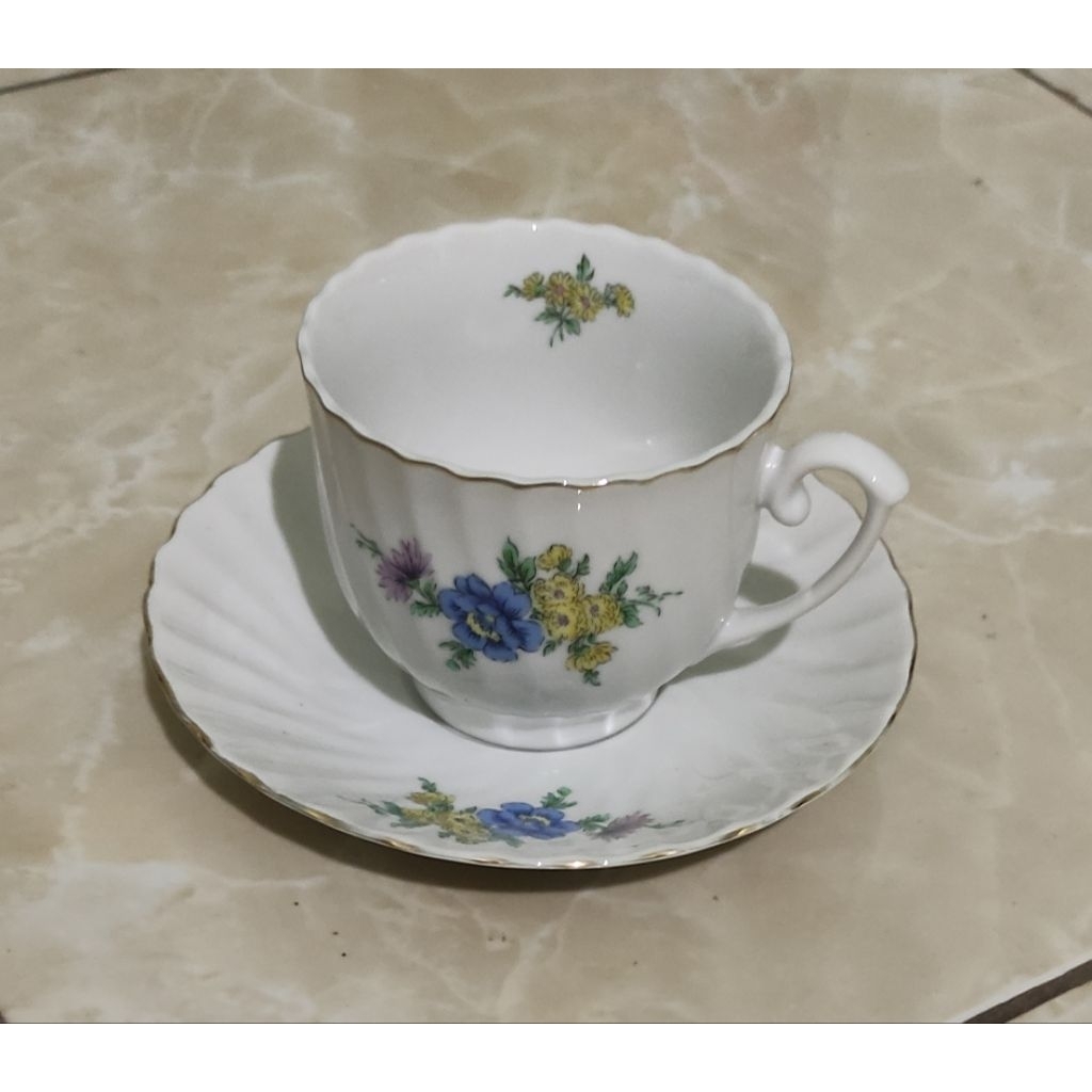 Tea Set Cangkir Keramik Jadul Berulir