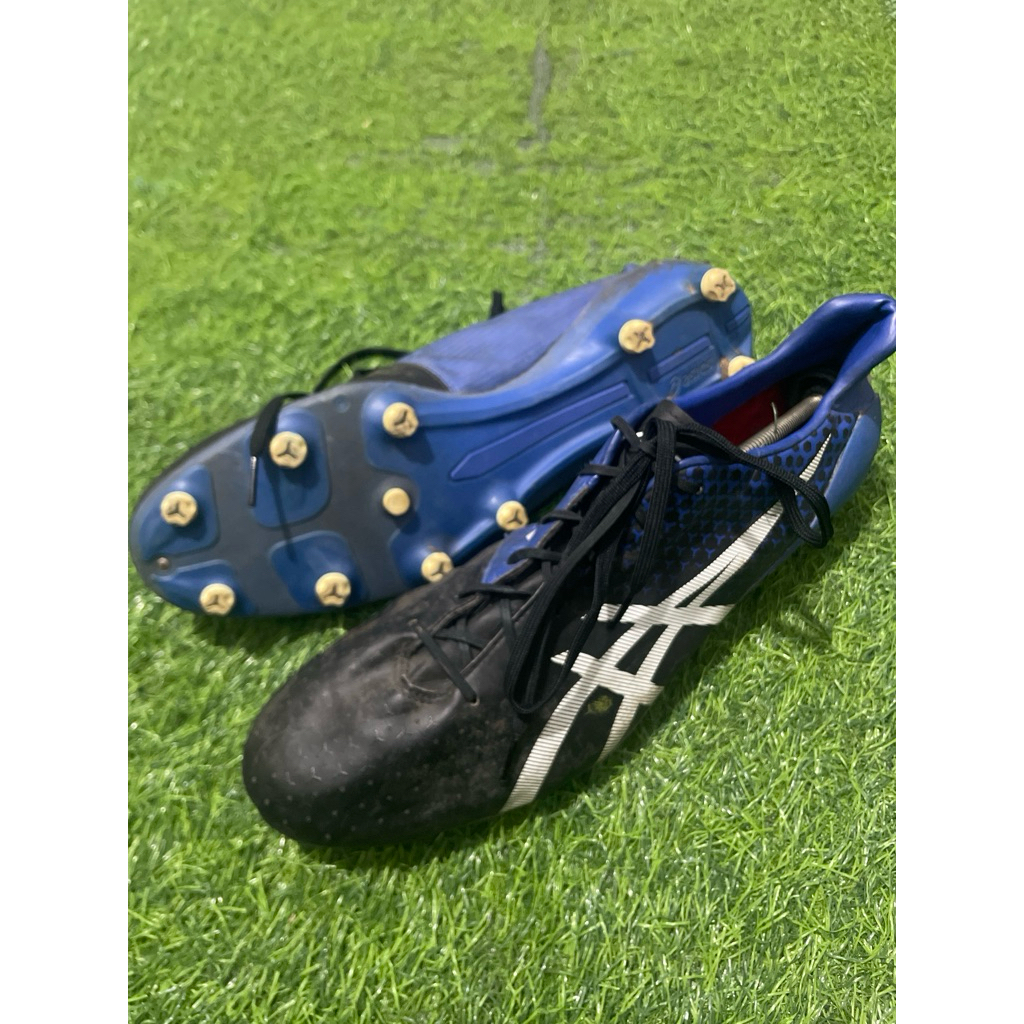 sepatu asics menace size 50,5