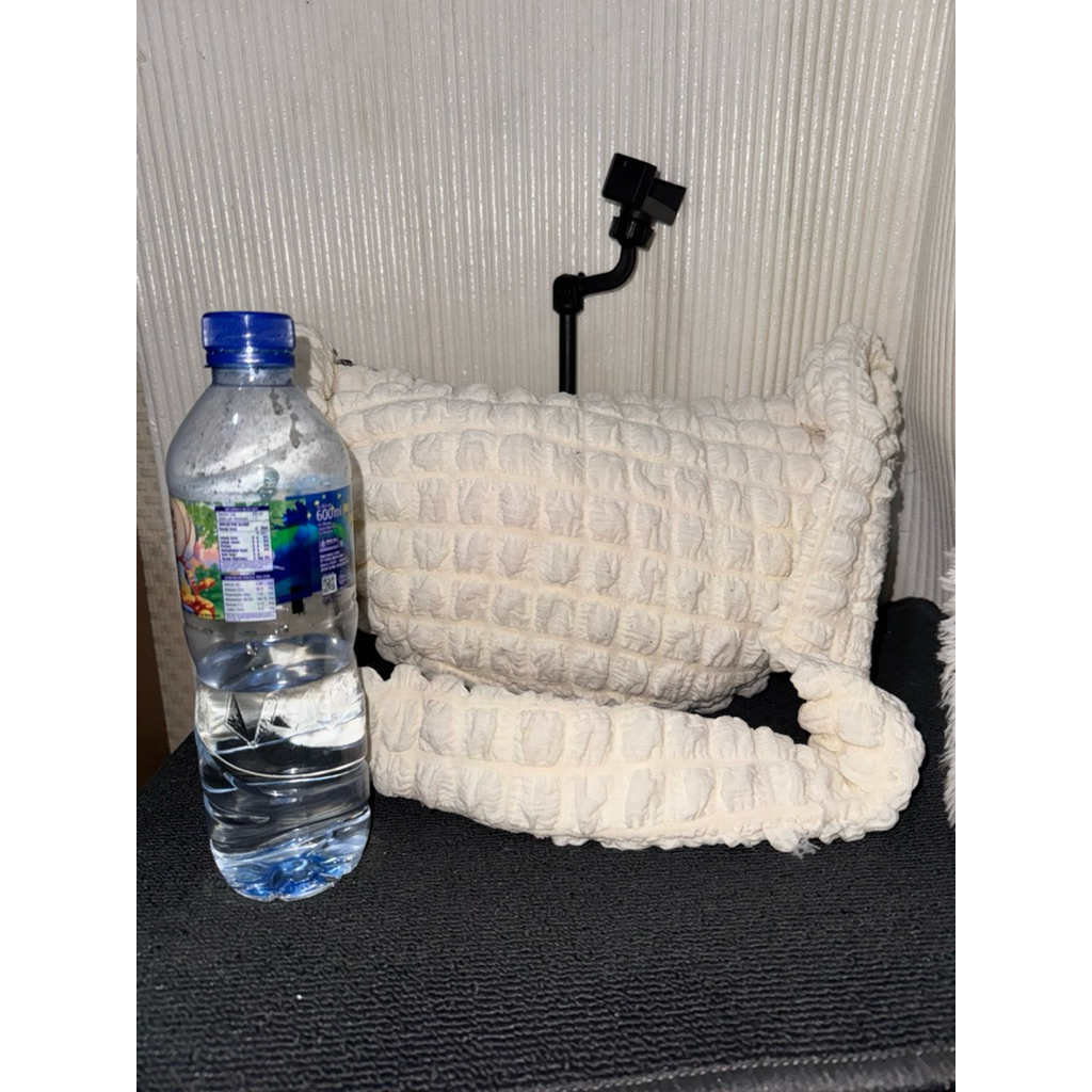 PL VI NYL* puffy bag