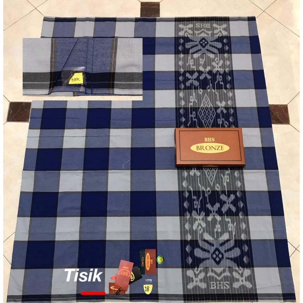 Sarung BHS Cosmo Bronze motif kotak
