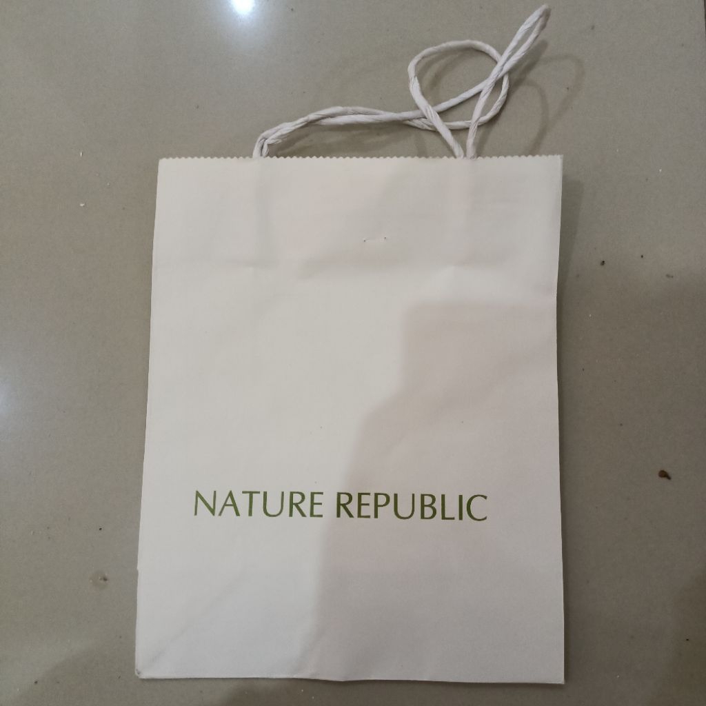 Paperbag paper bag tas kado Nature Republic