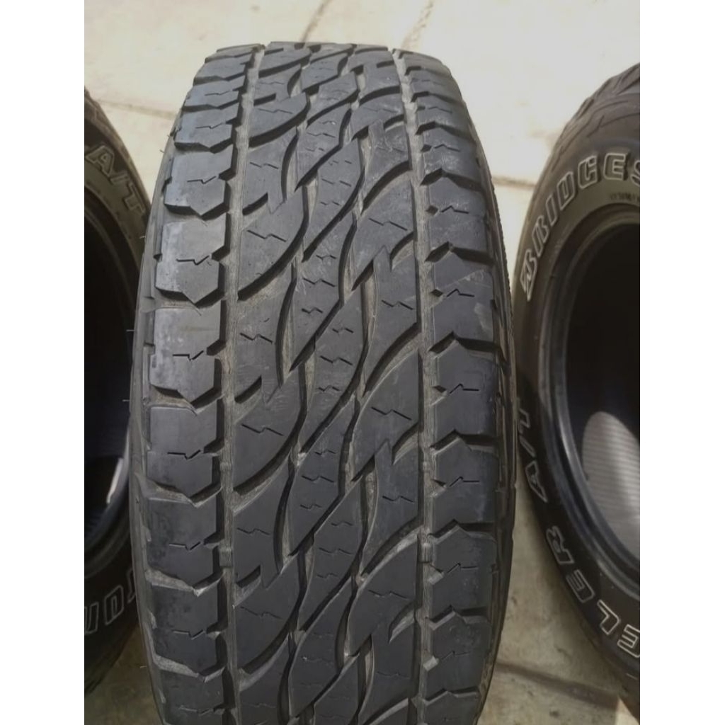 Ban Mobil Tubeless 265/75 R16 ban mobil second 265 75 16 Copotan