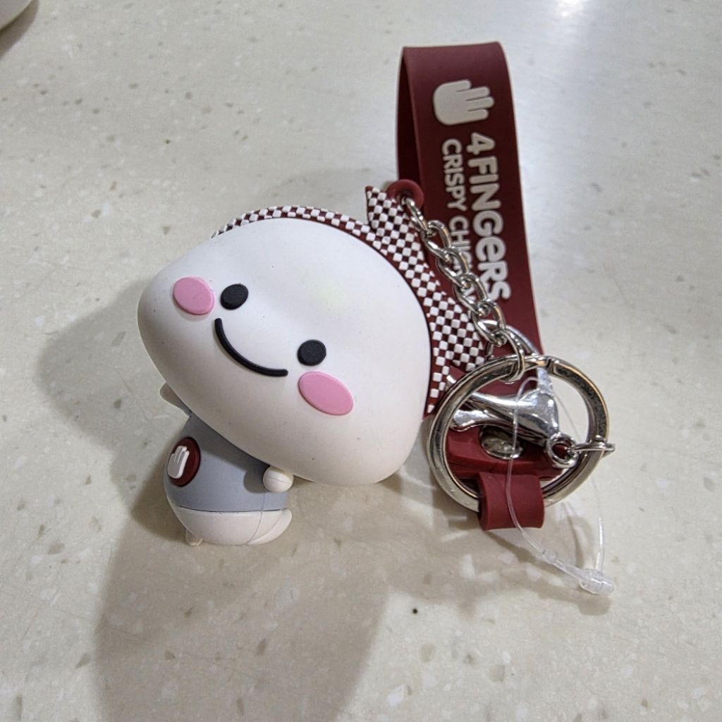 Preloved Keychain 4 Fingers Crispy Chicken x Quby Original