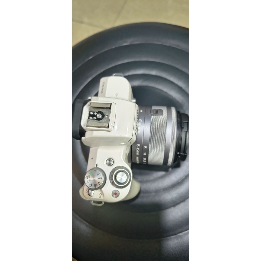 Canon m50 putih lensa kit