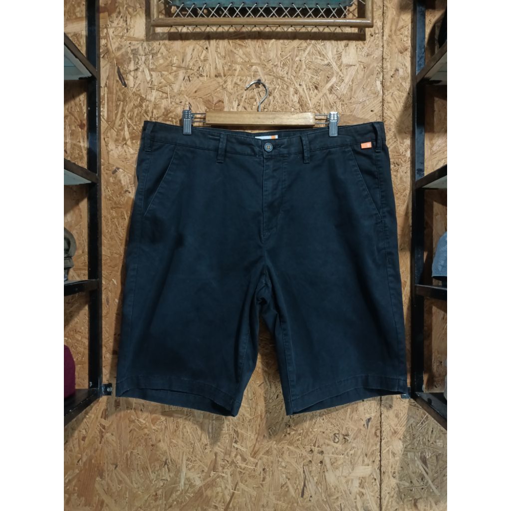 CELANA PENDEK CHINOS TIMBERLAND SIZE 38 KONDISI BAGUS