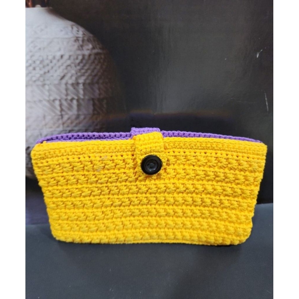 Dompet hp rajut handmade