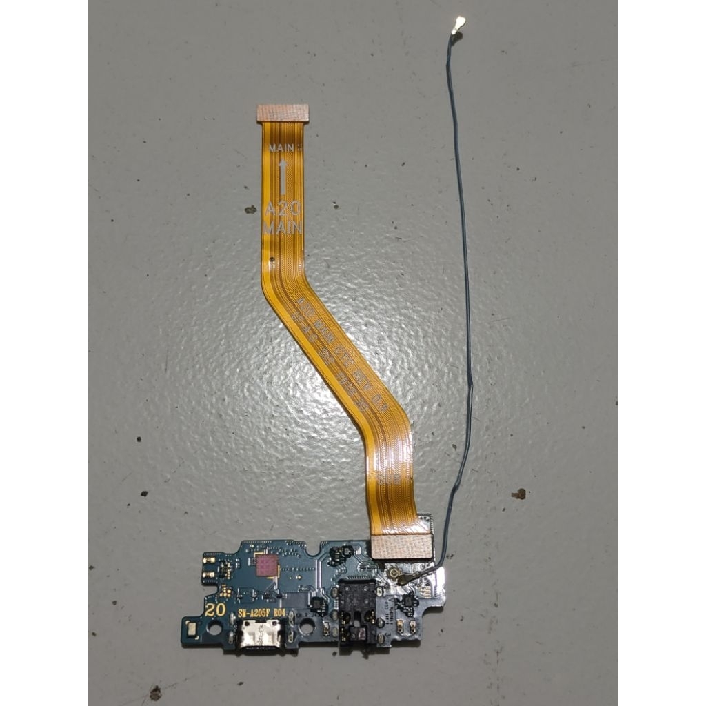 papan cas flexible kabel antena Samsung a20 ori copotan