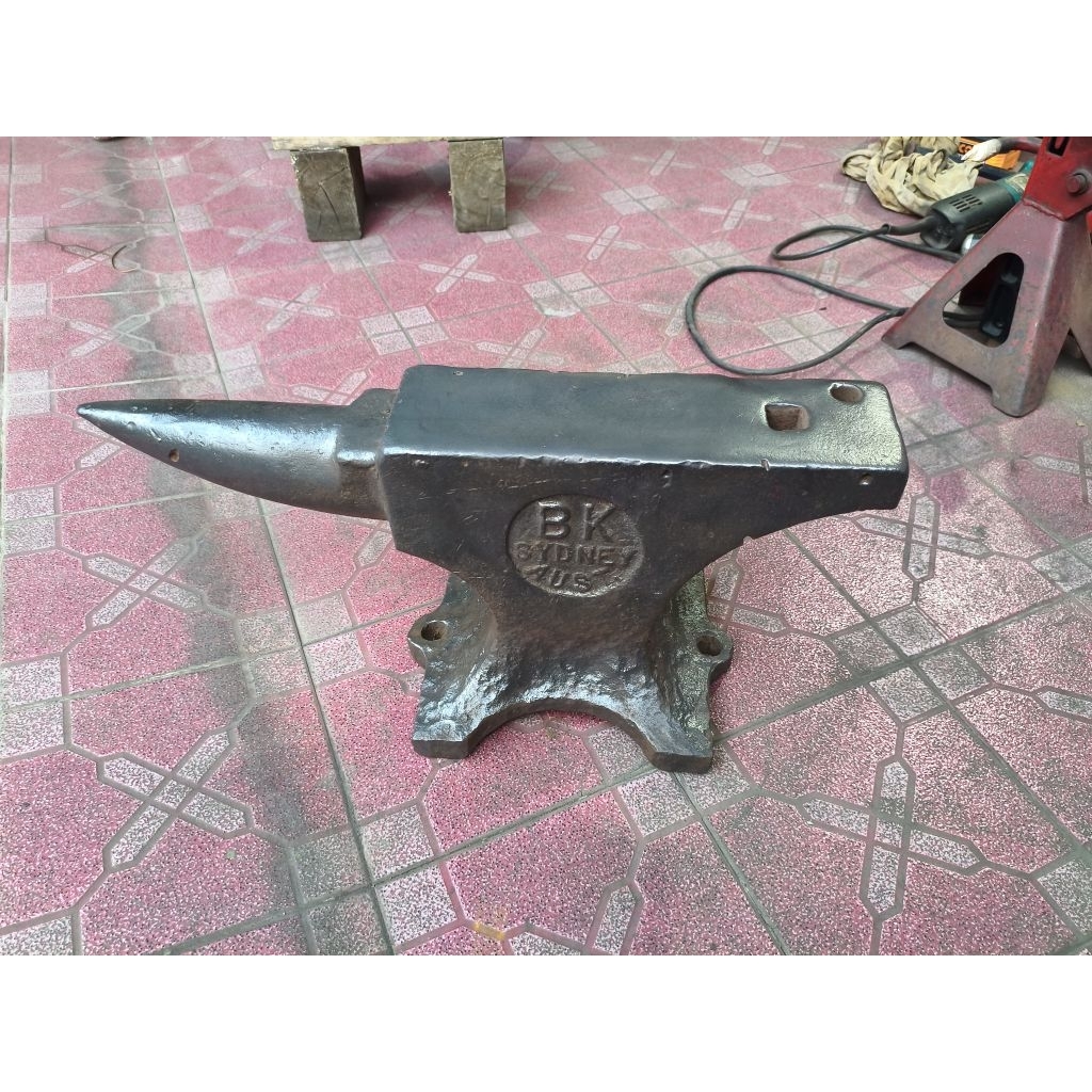 Anvil Paron Antik Vintage landasan tempa BK Sidney Australia 30kg