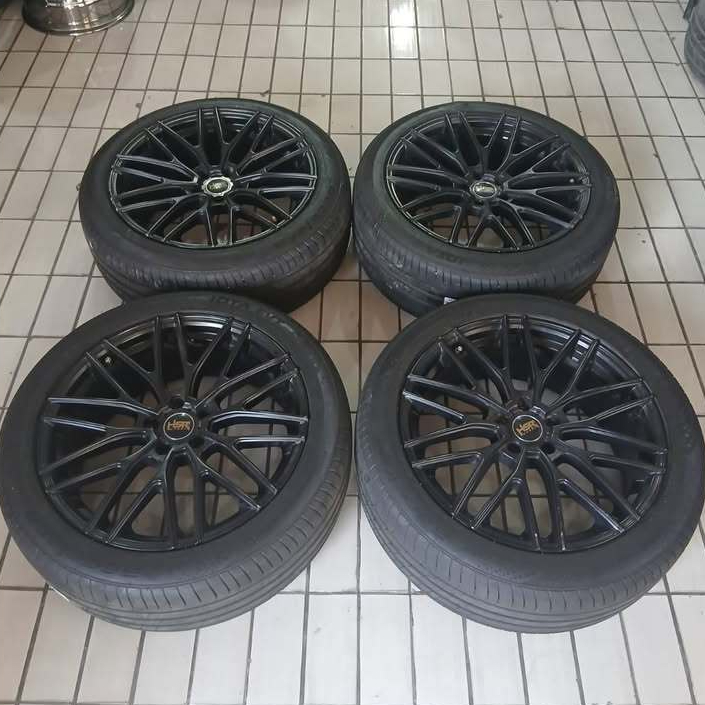 Velg Mobil Bekas AMPANA HSR R19X8-9 5X114,3 BAN 245 45 R19