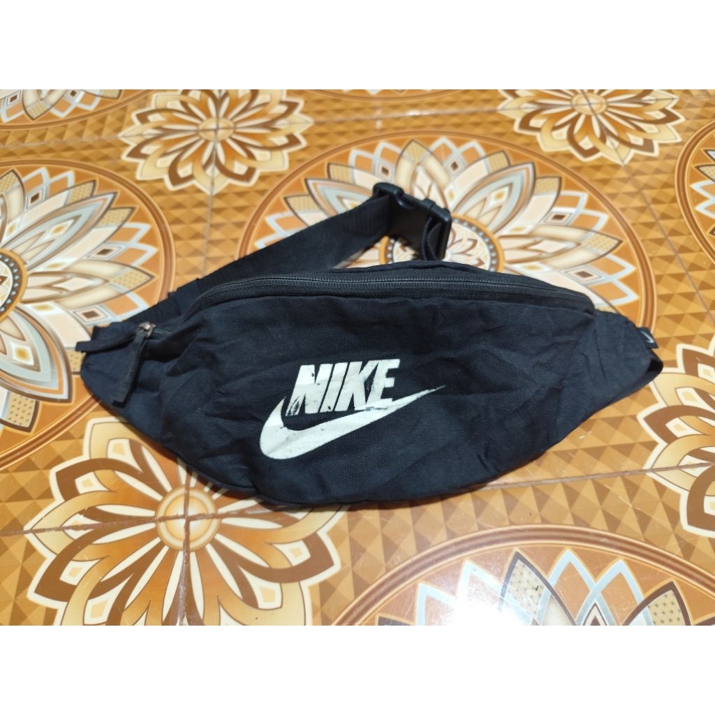 WB NIKE