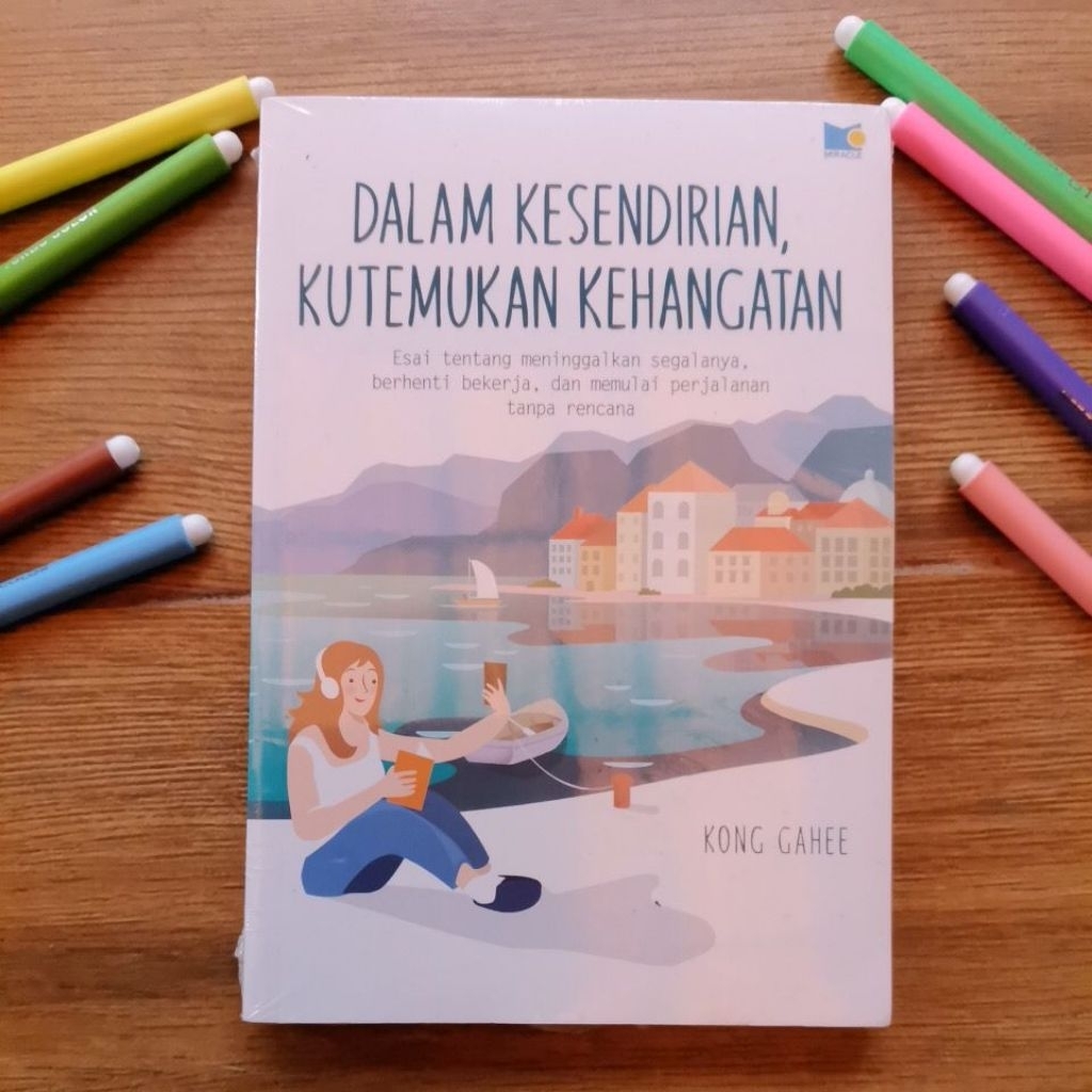 Buku: Dalam Kesendirian Kutemukan Kehangatan