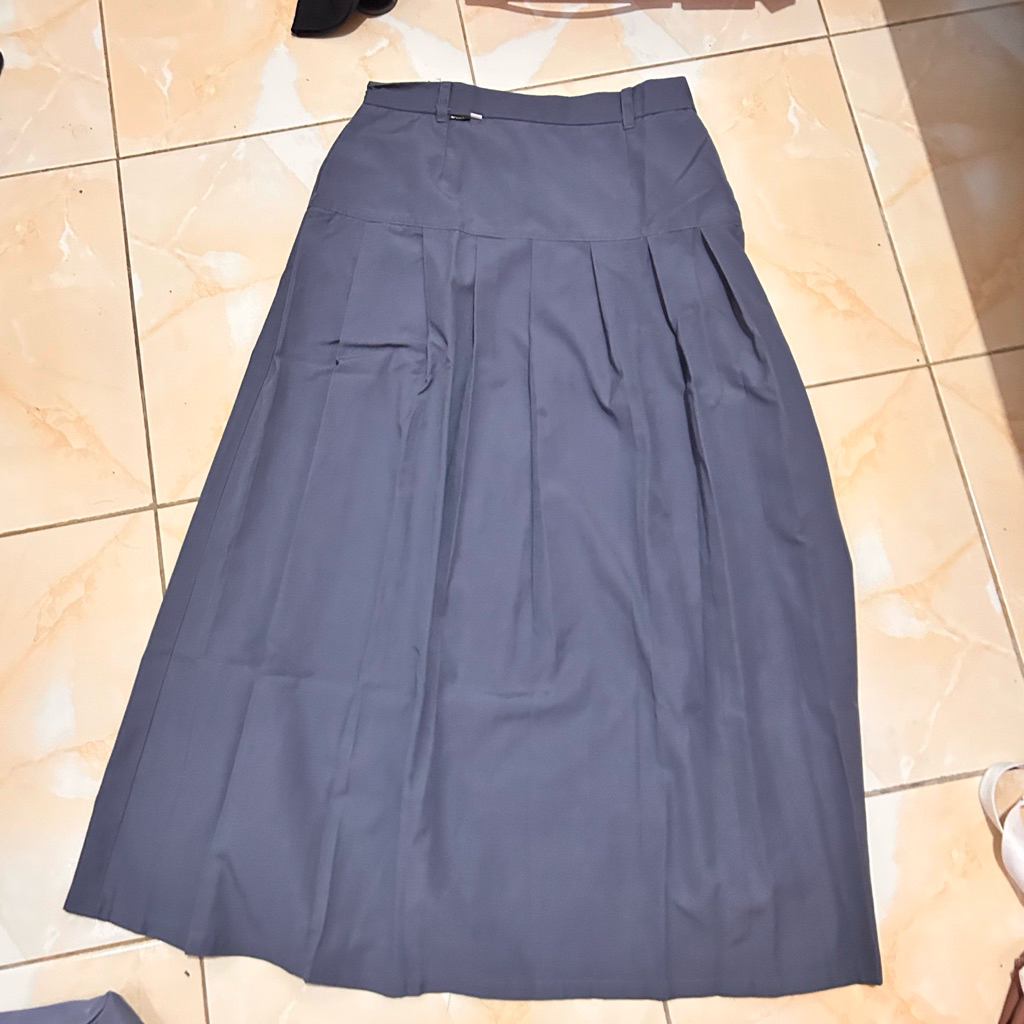 PRELOVED rok sekolah