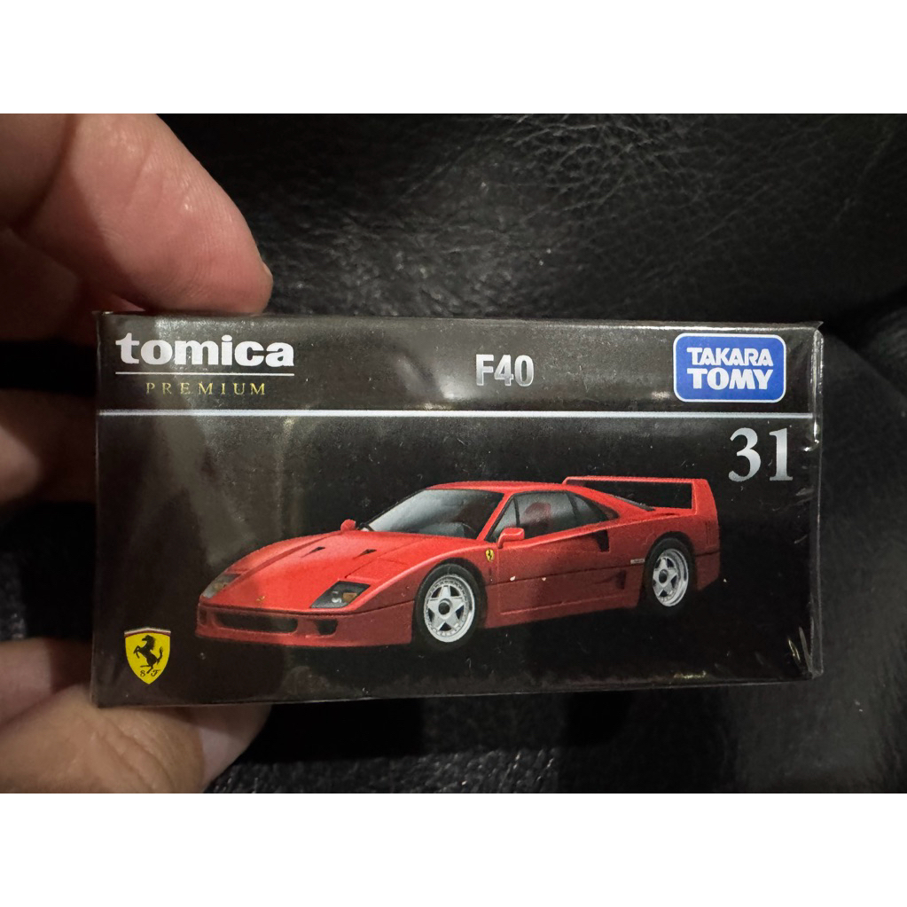tomica premium f40 ferrari red