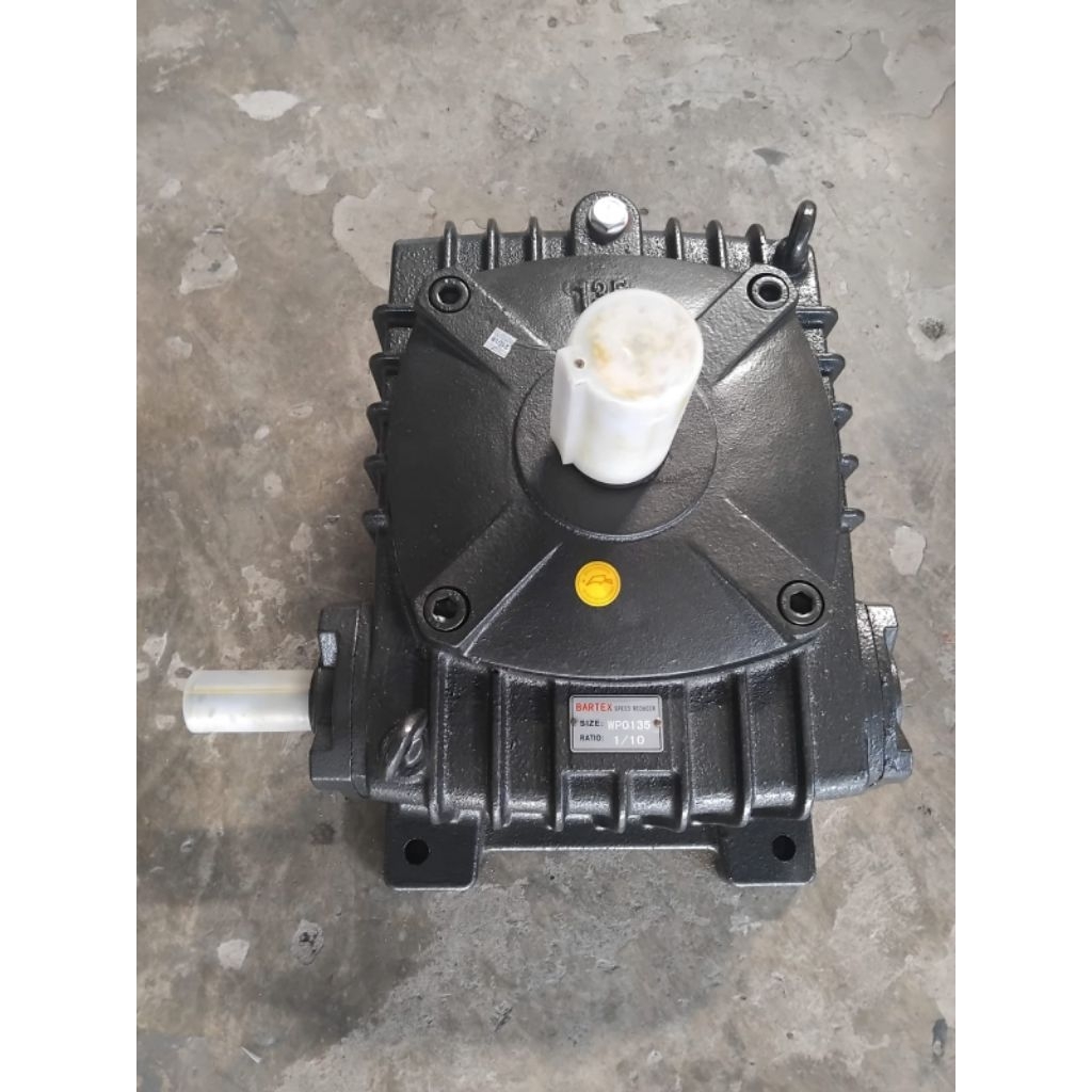 Gear Box WPO 135 1:10 / Speed Reducer Type Wpo 135 1:30 / WPO UKURAN 135 1:10