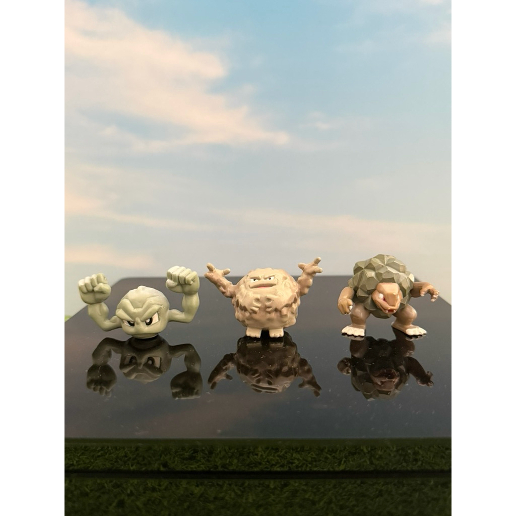 Figure Pokemon Takara Tomy Geodude Graveler Golem per Set