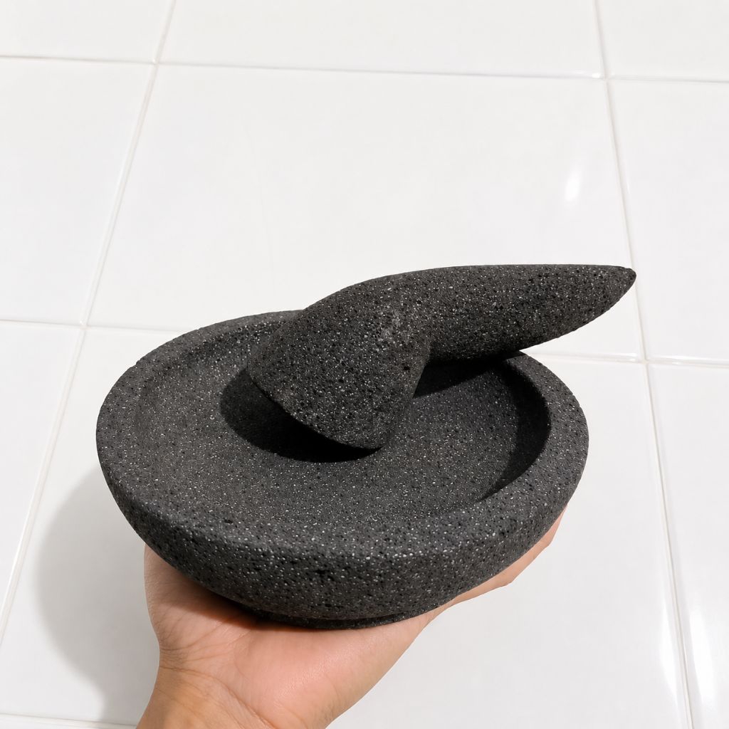 Cobek batu asli Merapi + ulekan